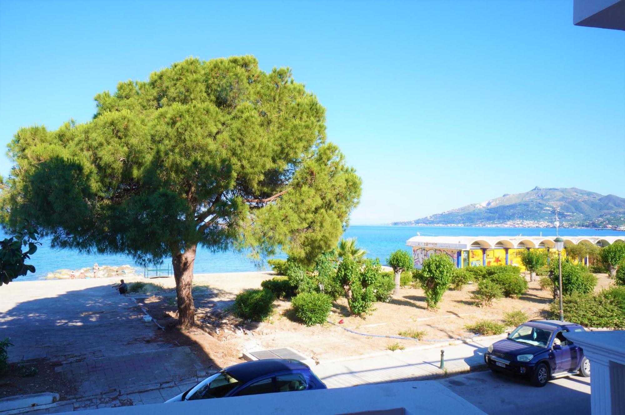 Lambros A.p.t.s. Zakynthos Quarto foto
