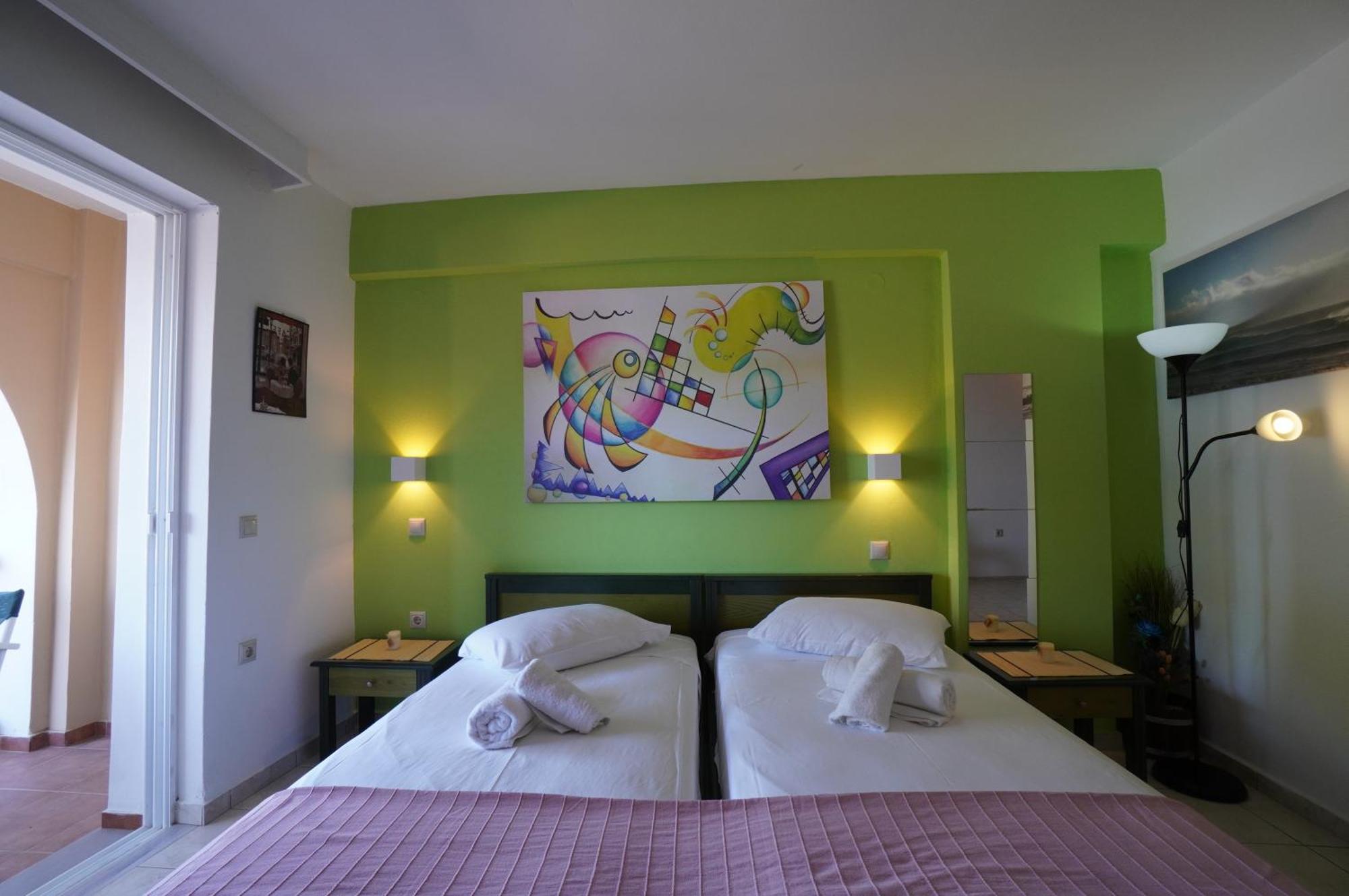 Lambros A.p.t.s. Zakynthos Quarto foto