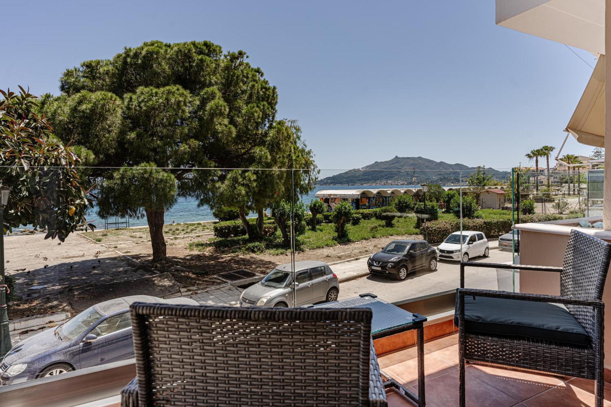 Lambros A.p.t.s. Zakynthos Quarto foto
